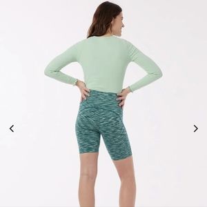 Outdoor Voices Flow 7" Shorts, size small